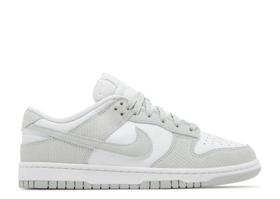 NIKE DUNK LOW W ‘LIGHT SILVER CORDUROY’
