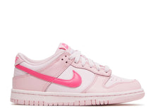  NIKE DUNK LOW GS ‘TRIPLE PINK’
