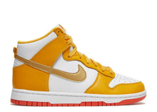  NIKE DUNK HIGH W 'UNIVERSITY GOLD'